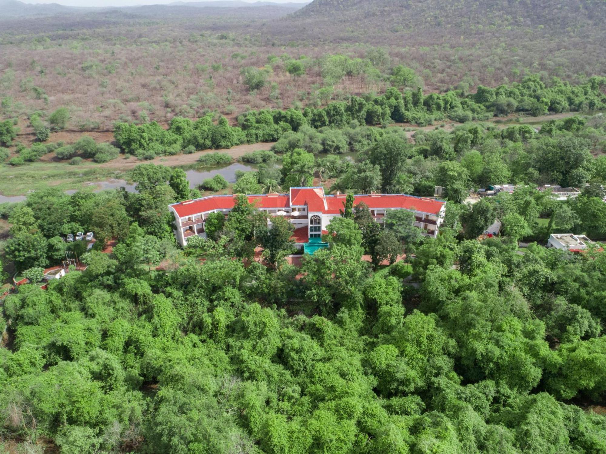 Gir Serai - Ihcl Seleqtions Sasan Gir Dış mekan fotoğraf